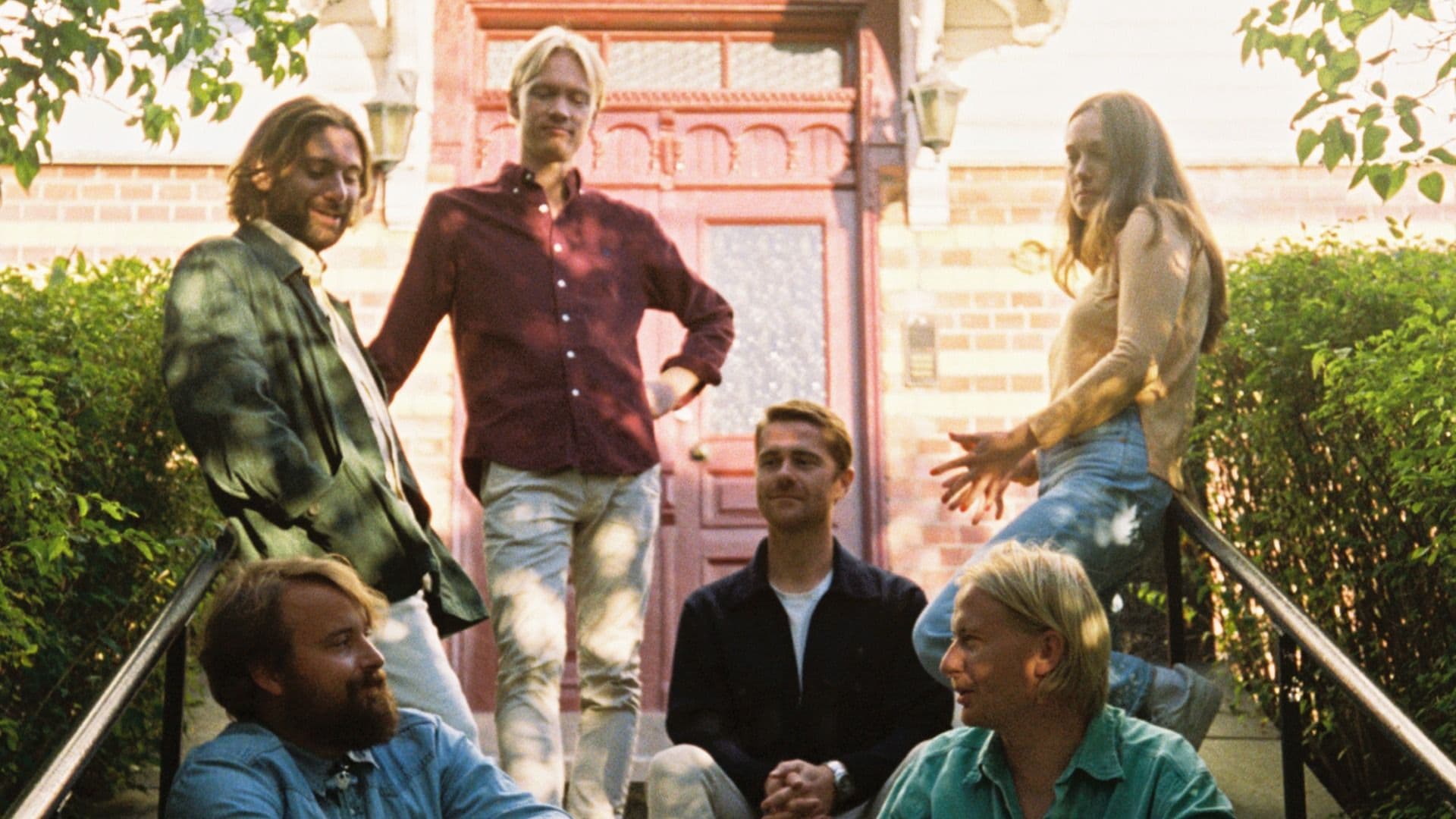 Promotional graphic for Svømmebasseng