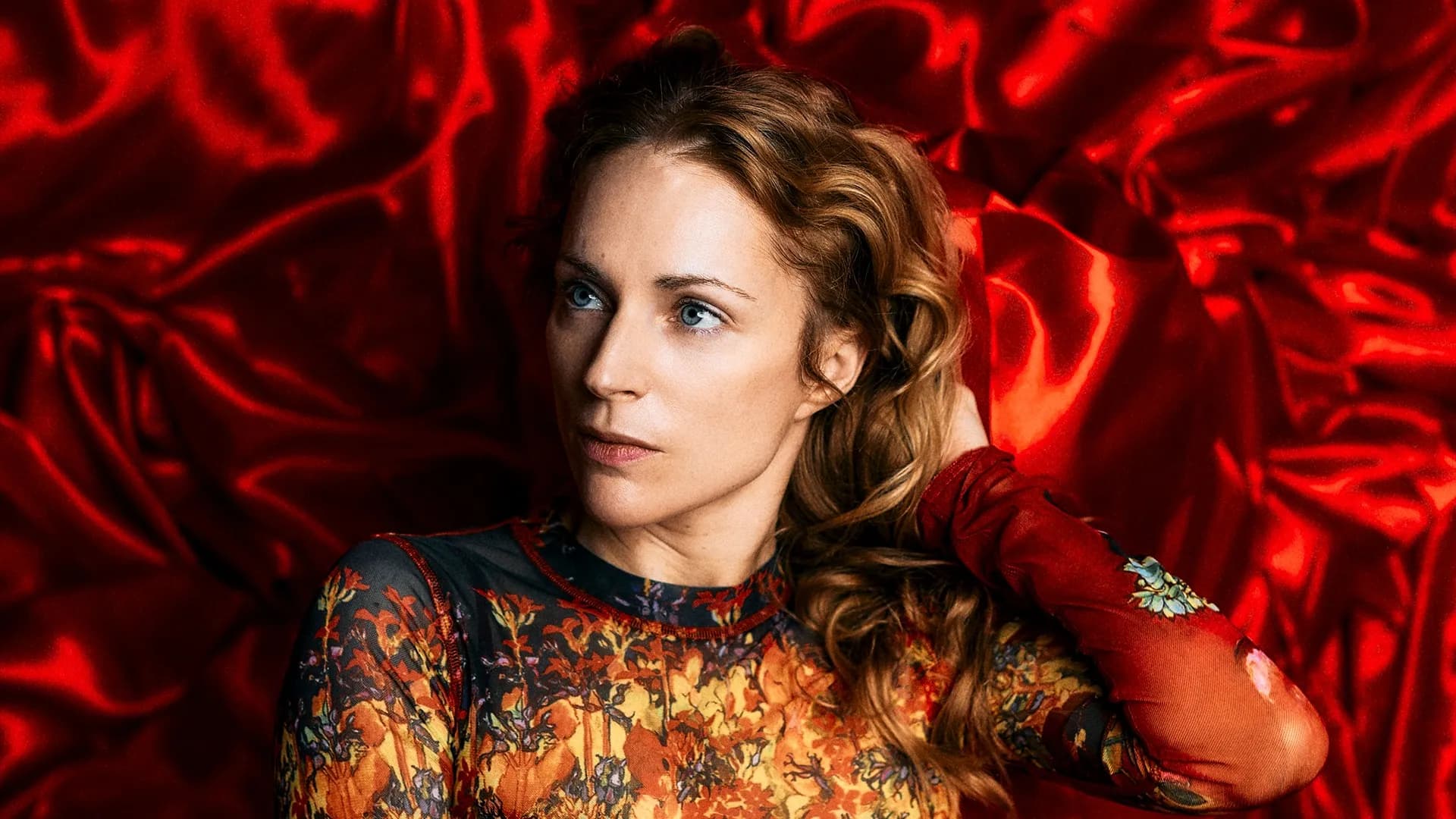 Promotional graphic for Agnes Obel
