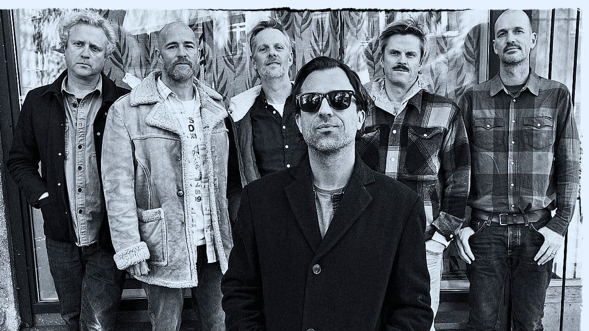 Promotional graphic for Howl